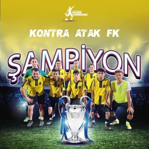 Eski-hakemlerimizden-rahmetli-Yekta-Basegmez-ve-Mustafa-Kumoglu-anisina-duzenlemis-oldugumuz-hakemler-arasi-futbol-turnuvasinda-sampiyon-finalde-Altin-Kokartlilar-takimini-1-0-maglup-eden-Kontra-Atak-Fk-olmustur.Kontra-A